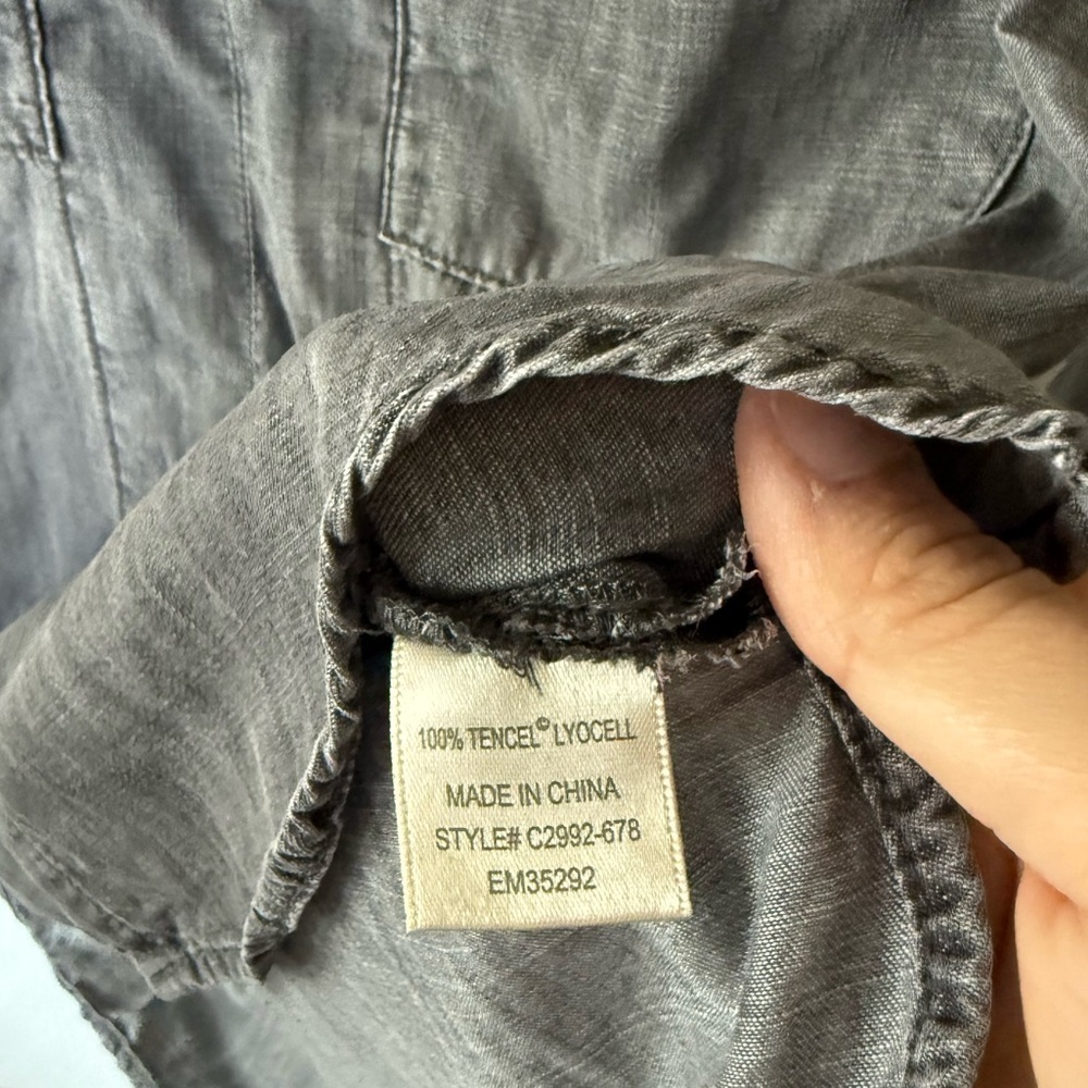 Cloth & Stone|Anthro women’s Gray wash Lyocell Tencel long sleeve shirt w pocket - Picture 8 of 10